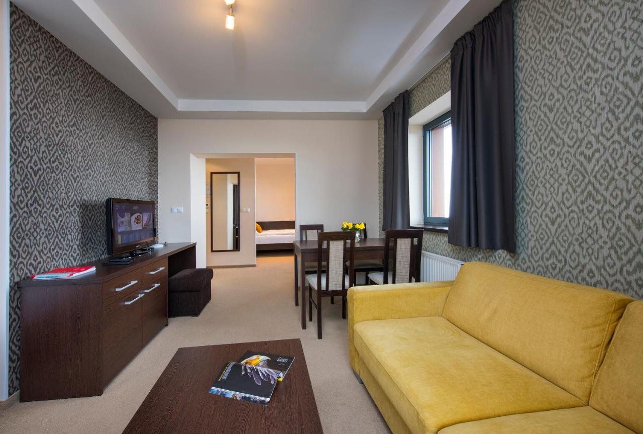 Hotel Panorama Resort Strbske Pleso Bagian luar foto