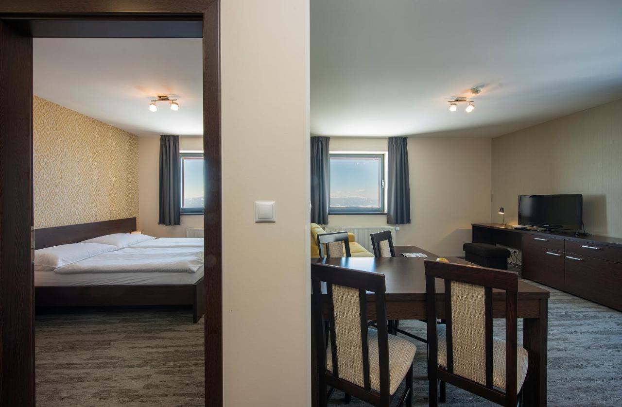 Hotel Panorama Resort Strbske Pleso Bagian luar foto