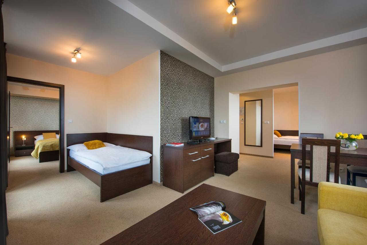Hotel Panorama Resort Strbske Pleso Bagian luar foto