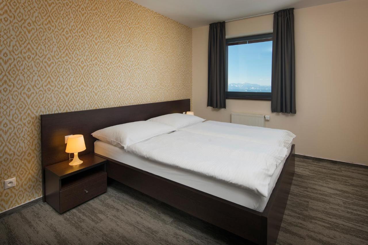 Hotel Panorama Resort Strbske Pleso Bagian luar foto