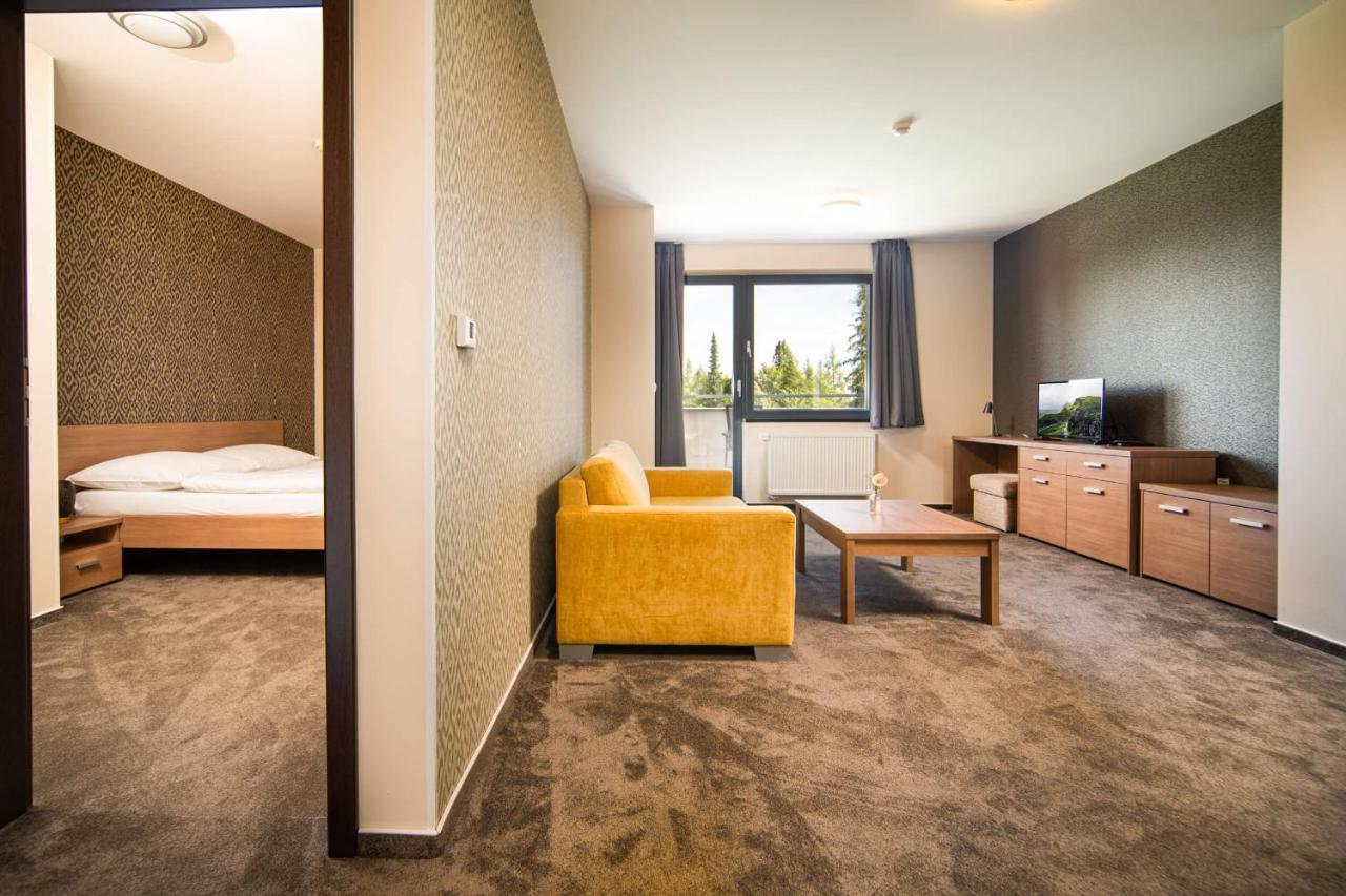 Hotel Panorama Resort Strbske Pleso Bagian luar foto