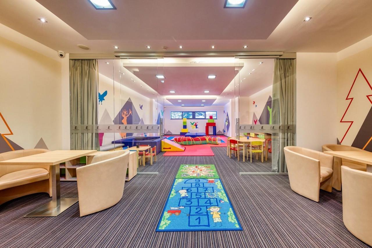 Hotel Panorama Resort Strbske Pleso Bagian luar foto